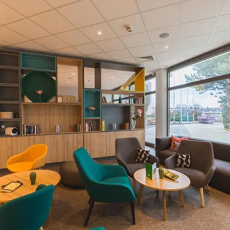 Budapest-budaoers By Ihg מלון 4*