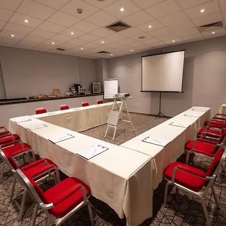 Budapest-budaoers By Ihg מלון