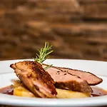 Budapest-budaörs, An Ihg 4* Budaörs