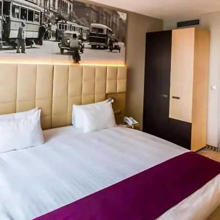 Budapest-budaoers By Ihg 4*