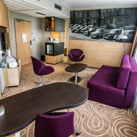 Budapest-budaoers By Ihg Hotel 4*