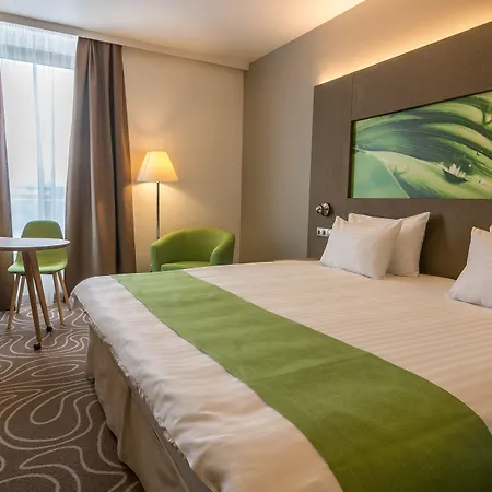 Budapest-budaoers By Ihg Budaors