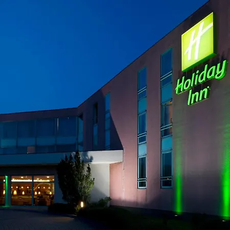 Budapest-budaoers By Ihg 4* Budaors