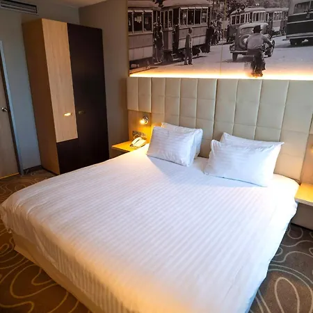 Budapest-budaoers By Ihg Budaors