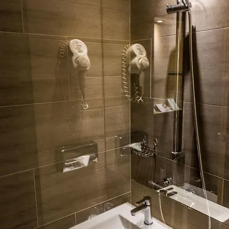 Budapest-budaoers By Ihg 4* 布道尔斯