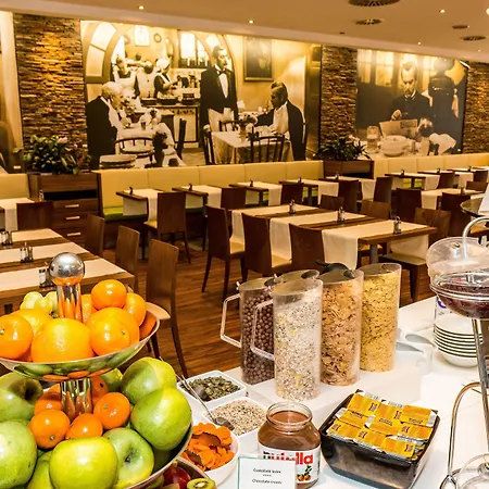 Budapest-budaoers By Ihg 布道尔斯