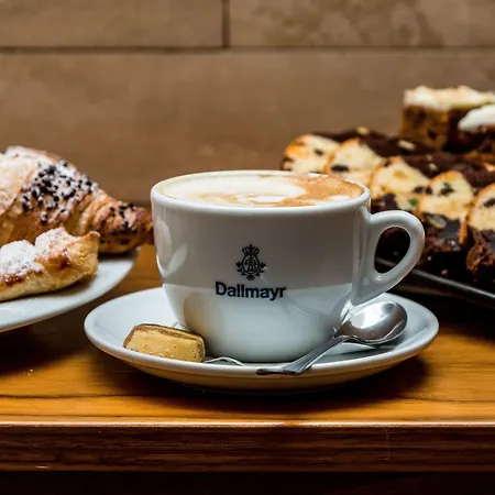 Budapest-budaoers By Ihg 4*