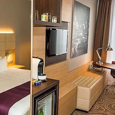 Szálloda Budapest-budaörs, An Ihg