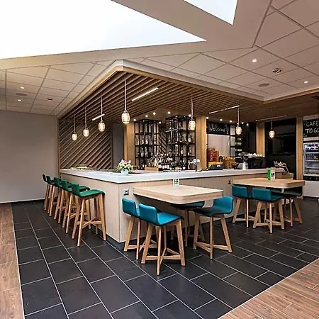 Budapest-budaörs, An Ihg 4* Budaörs