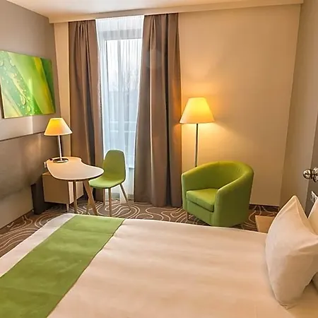 Szálloda Budapest-budaörs, An Ihg 4*