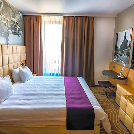Budapest-budaoers By Ihg 4* Budaörs