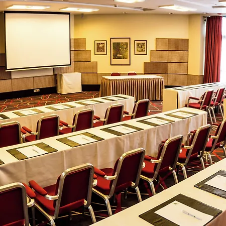 Budapest-budaoers By Ihg Budaörs