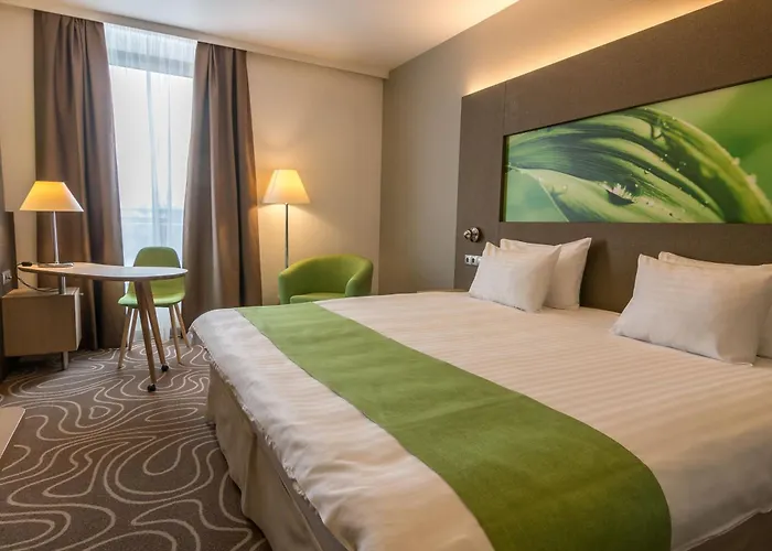 Budapest-budaoers By Ihg בודארוס