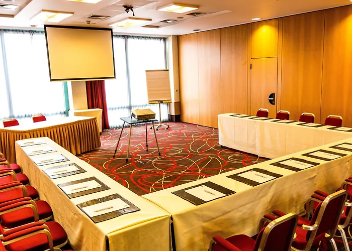 Hotel Budapest-budaoers By Ihg 4*