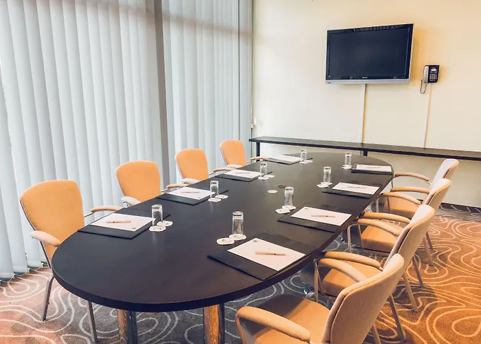 Budapest-budaoers By Ihg מלון בודארוס